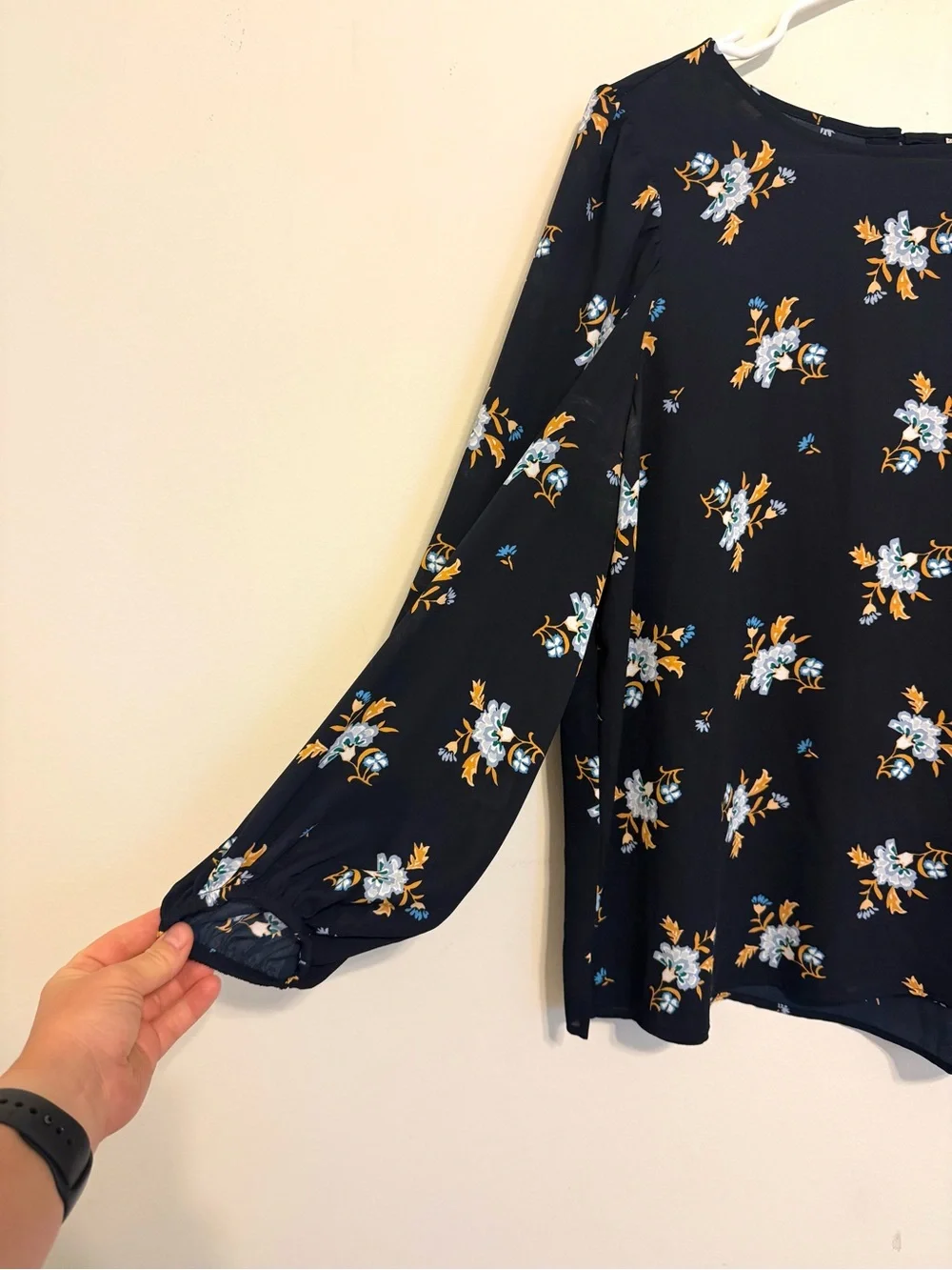 2/$30 LOFT Navy Blue Floral Long Sleeve Blouse Size Medium Puff Sleeve Boho Top